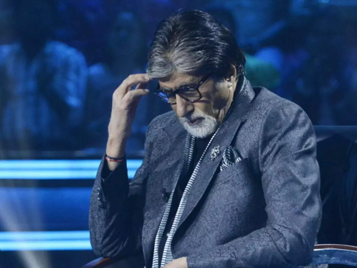 Amitabh Bachchan gets mercilessly trolled for hissed tweet on women undergarments