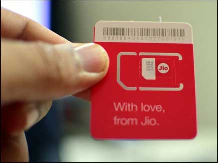 Jio launches 399 rupees family plan with unlimited internet and calling