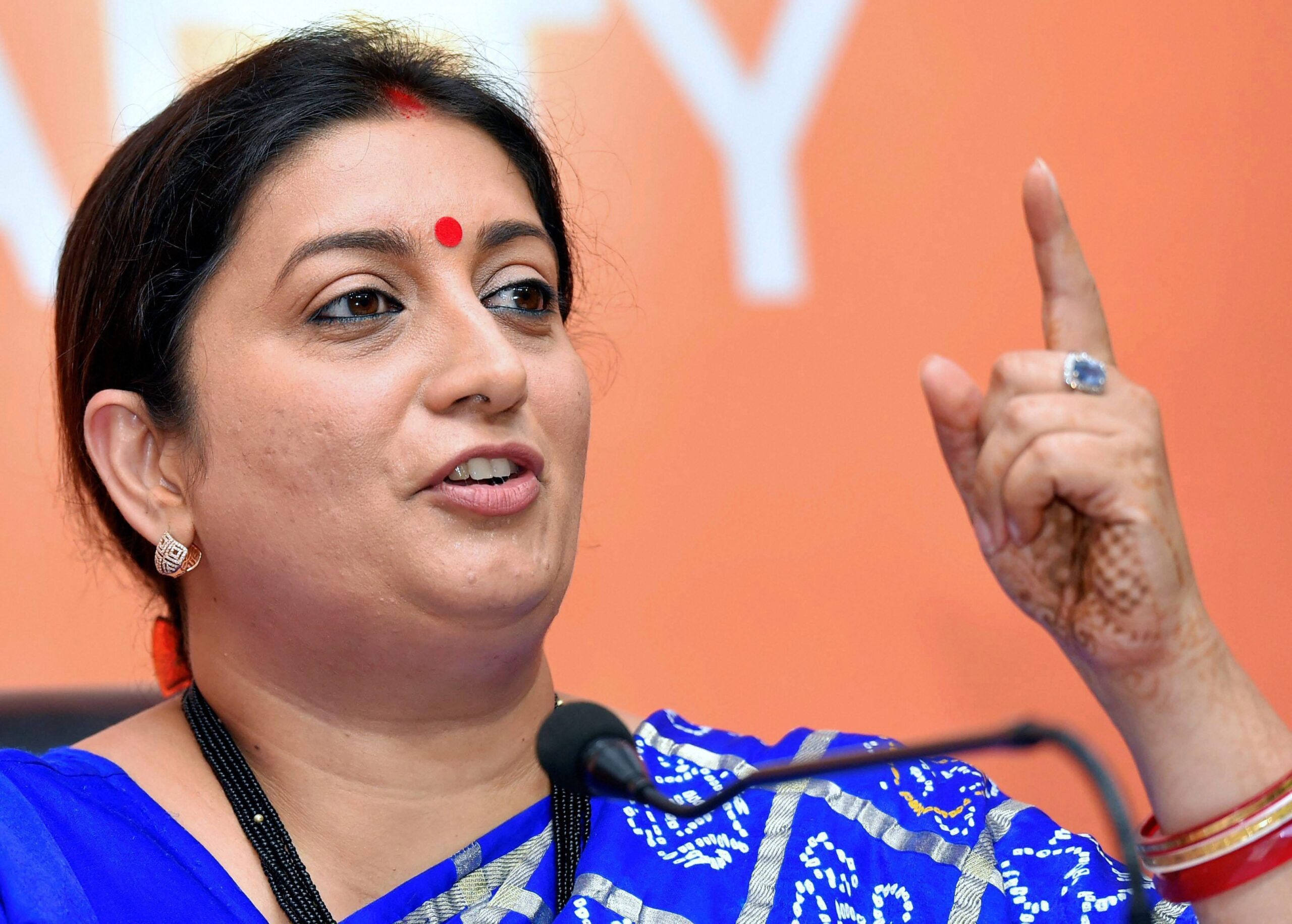 smriti irani gives scathing reply on question of marrying her friend husband