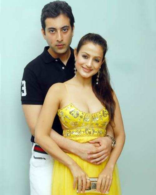 Ameesha Patel had affairs with 4 men but still single 